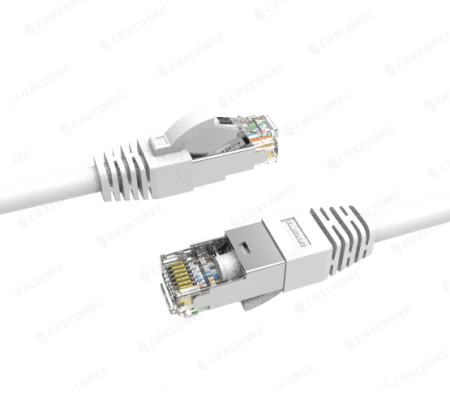 كابل باتش Cat.6 U/FTP 24 AWG معتمد من UL لون أبيض PVC بطول 1 متر